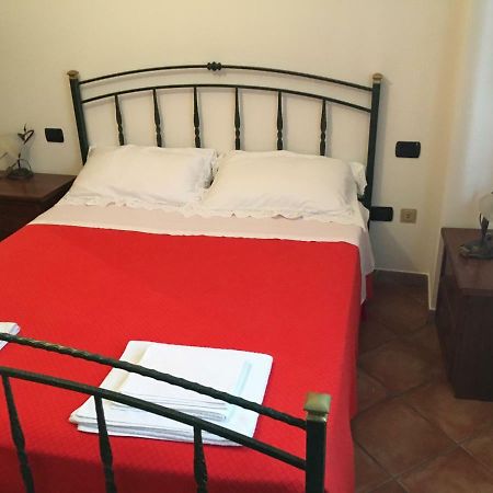 Appartamenti E Camere Il Poggio Di D'Angeli Lidia Auditore Eksteriør billede