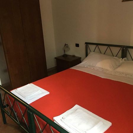 Appartamenti E Camere Il Poggio Di D'Angeli Lidia Auditore Eksteriør billede