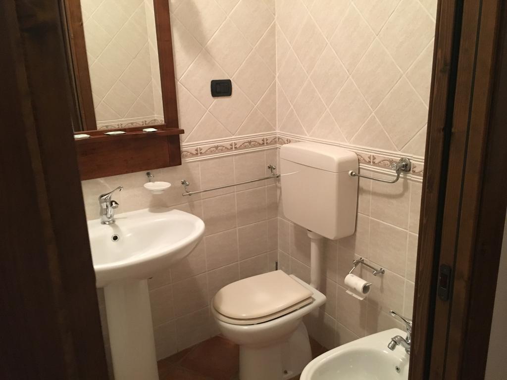 Appartamenti E Camere Il Poggio Di D'Angeli Lidia Auditore Eksteriør billede