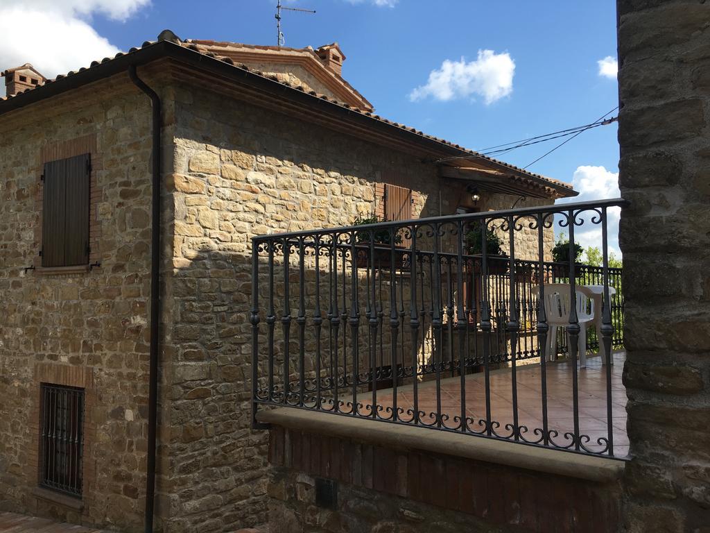 Appartamenti E Camere Il Poggio Di D'Angeli Lidia Auditore Eksteriør billede