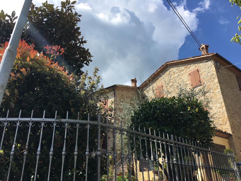 Appartamenti E Camere Il Poggio Di D'Angeli Lidia Auditore Eksteriør billede