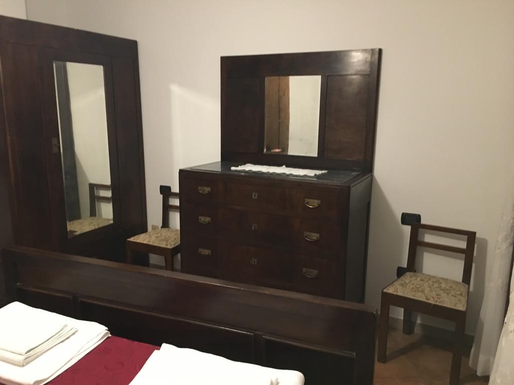 Appartamenti E Camere Il Poggio Di D'Angeli Lidia Auditore Eksteriør billede