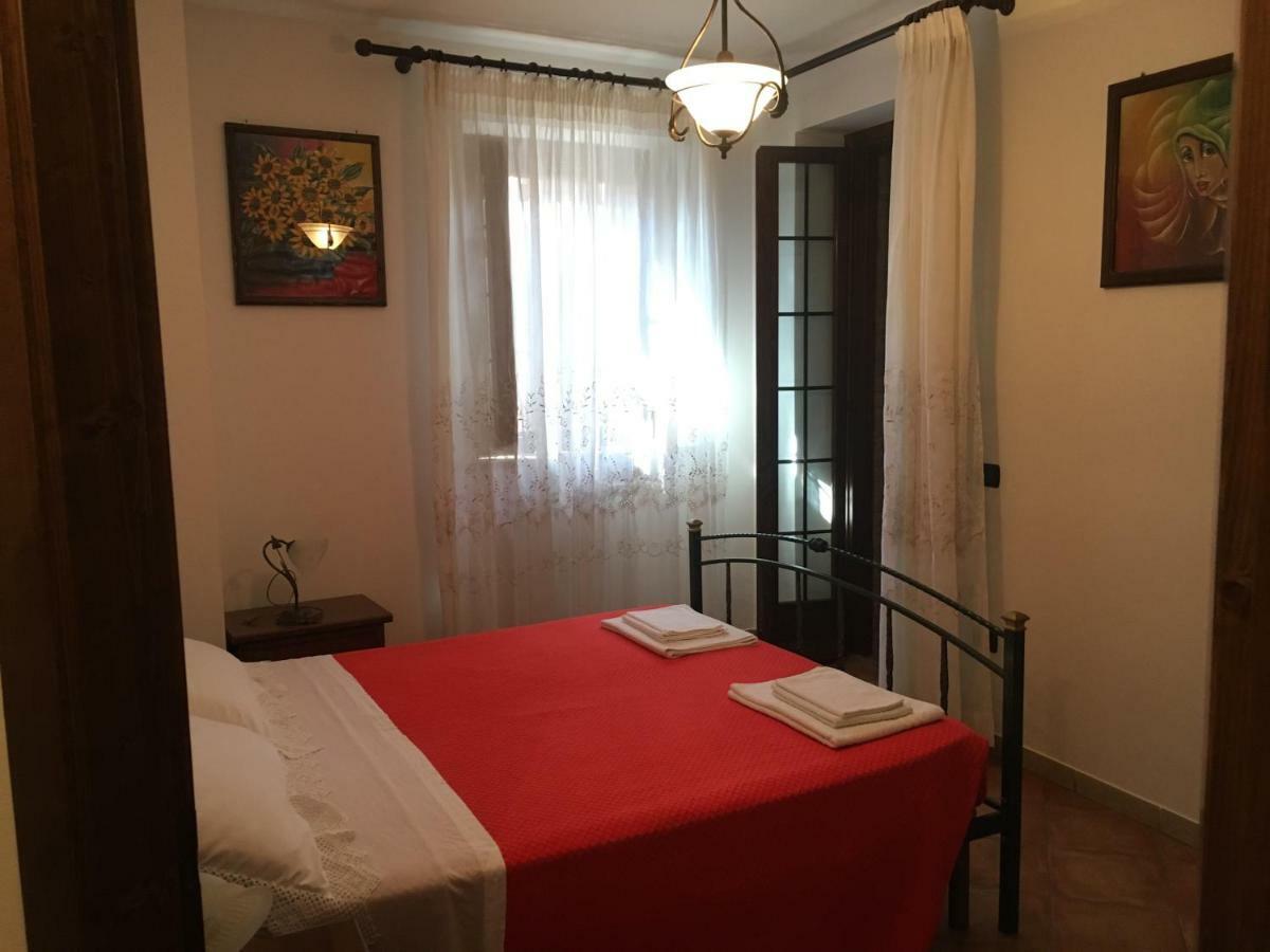 Appartamenti E Camere Il Poggio Di D'Angeli Lidia Auditore Eksteriør billede