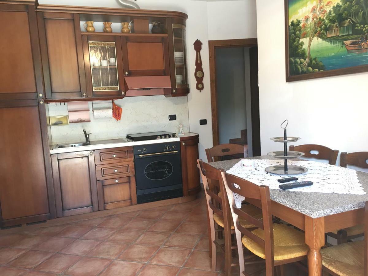 Appartamenti E Camere Il Poggio Di D'Angeli Lidia Auditore Eksteriør billede