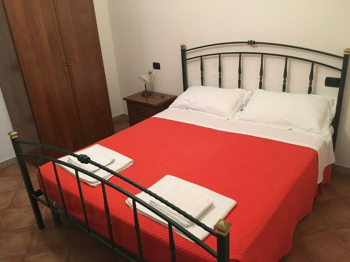 Appartamenti E Camere Il Poggio Di D'Angeli Lidia Auditore Eksteriør billede