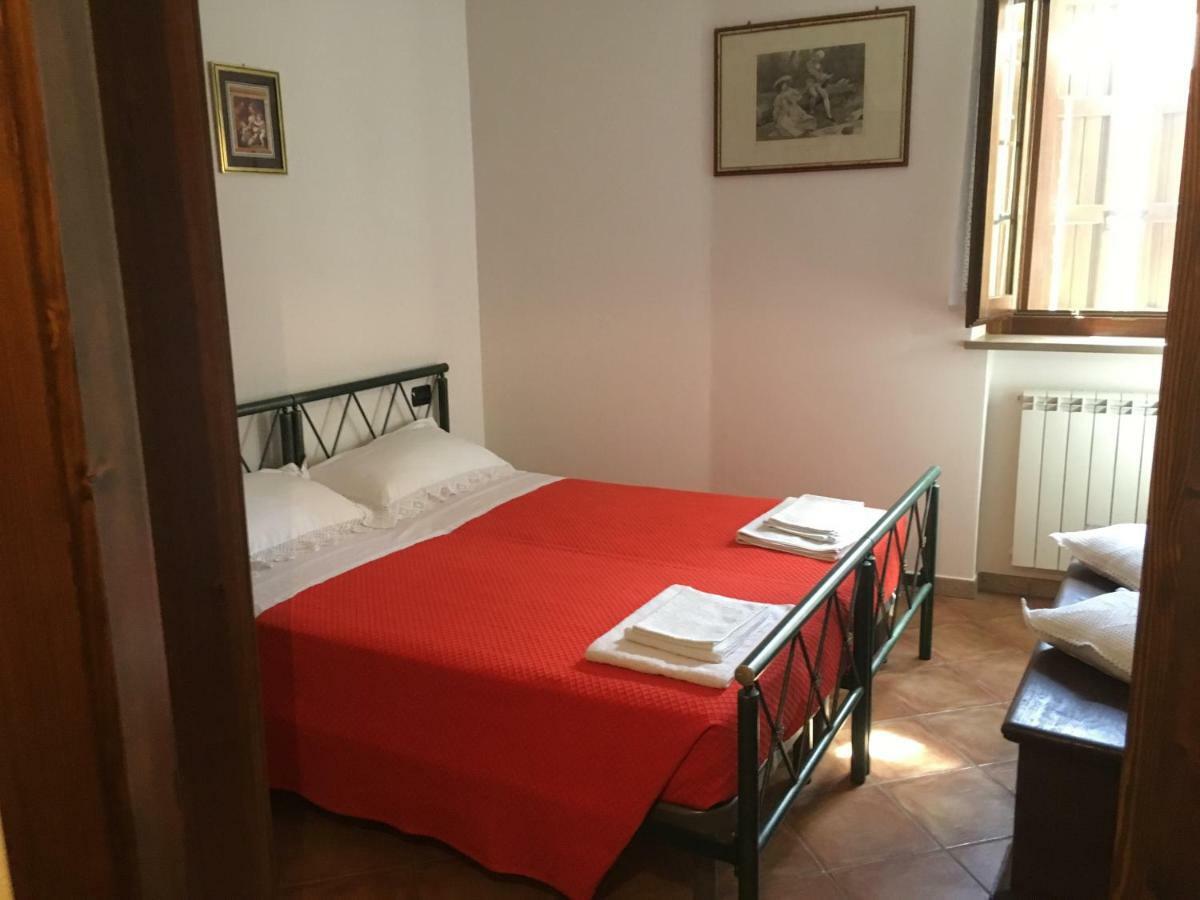 Appartamenti E Camere Il Poggio Di D'Angeli Lidia Auditore Eksteriør billede